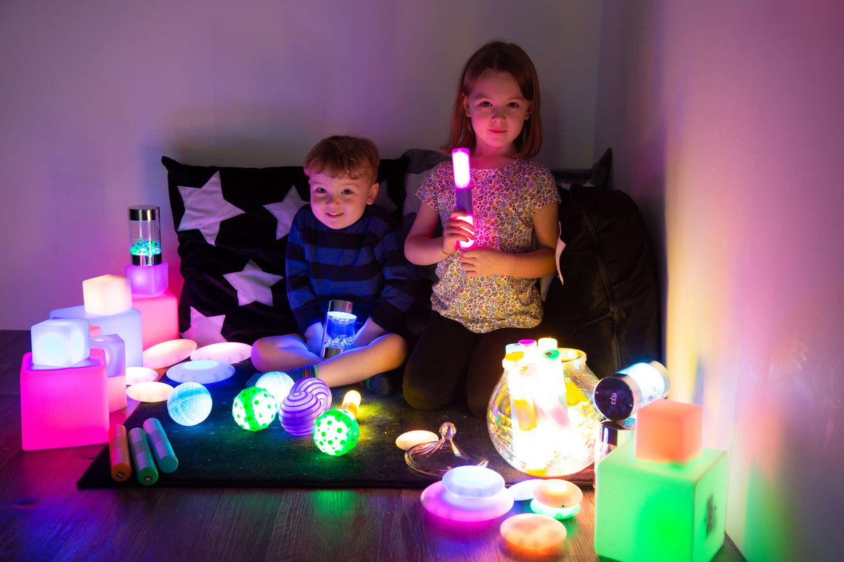 TTS pimedas helendavad padjad, 2 tk - must SD10359BKB