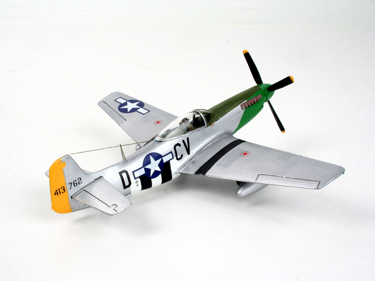 Revell P-51 D Mustang  1:72