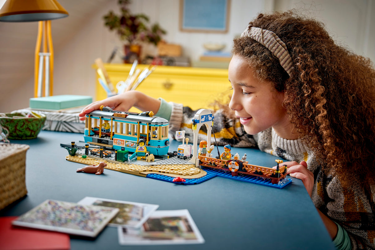 LEGO City Klassikaline rannatramm 60506L