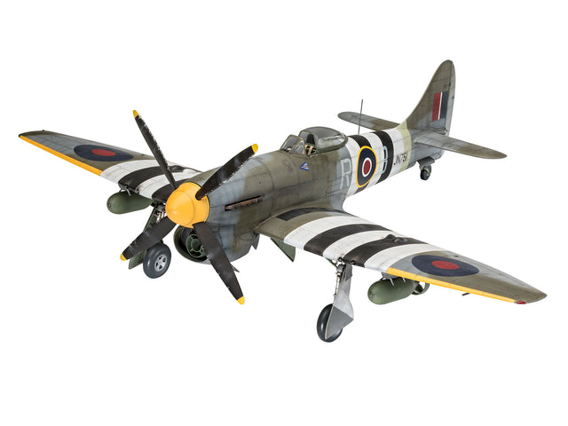 Revell liimitav mudel Hawker Tempest 1:32  03851R