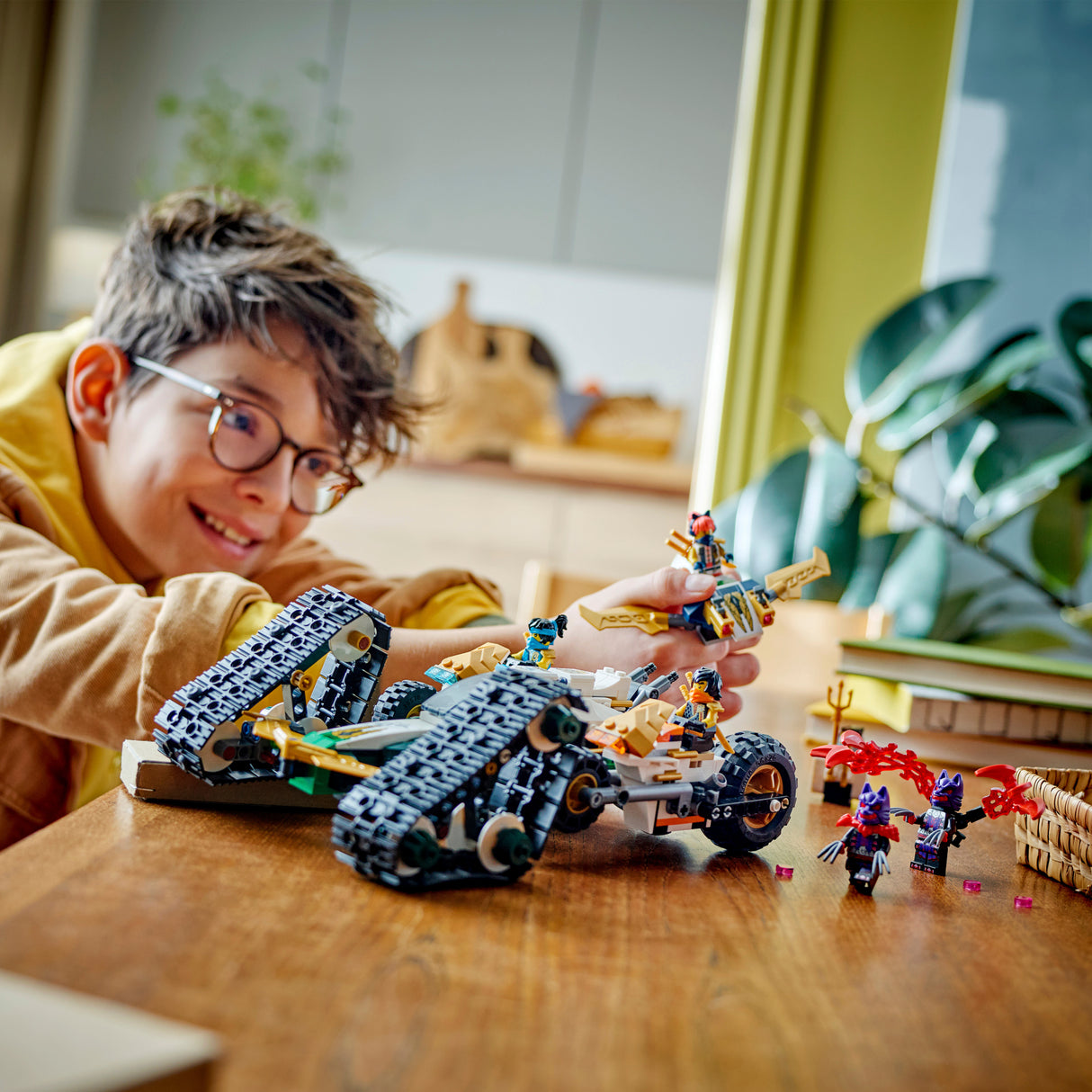 LEGO Ninjago Ninjameeskonna kombosõiduk 71820L
