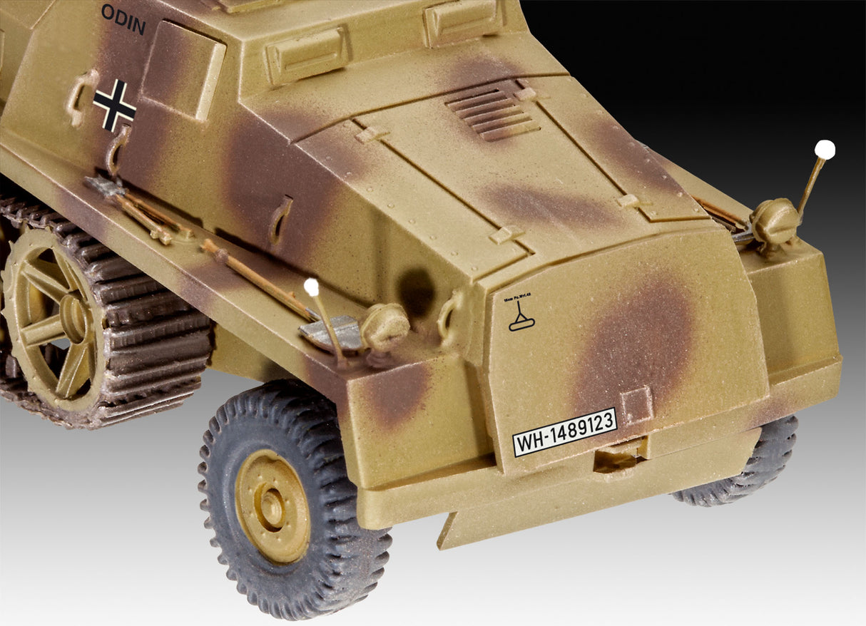 Revell liimitav mudel Panzerwerfer 42 auf sWS 1:72 03264R