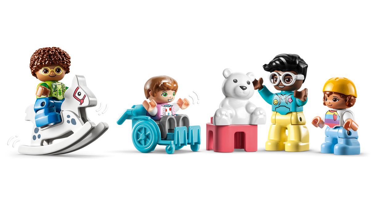 LEGO DUPLO Elu päevakeskuses 10992L