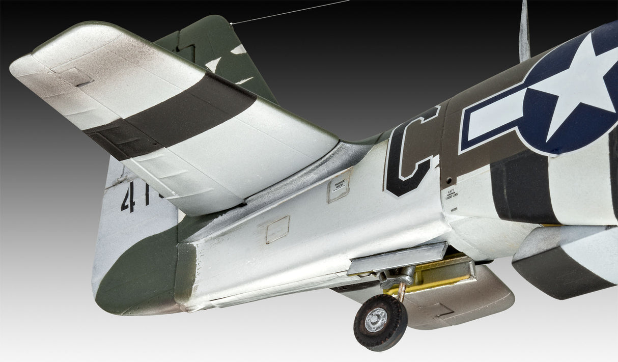 Revell liimitav mudel P-51D-5NA Mustang (varasem versioon) 1:32 03944R